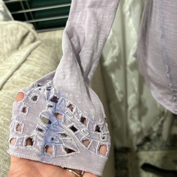 Free People lavender eyelet Henley - Picture 4 of 11